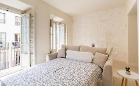 Urbe 10 Carreteria 1 Bedroom Apartment